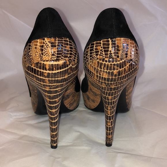 Christian Dior Animal Print Stiletto Heels with Suede Trim, Size 38/8. - Picture 7 of 16